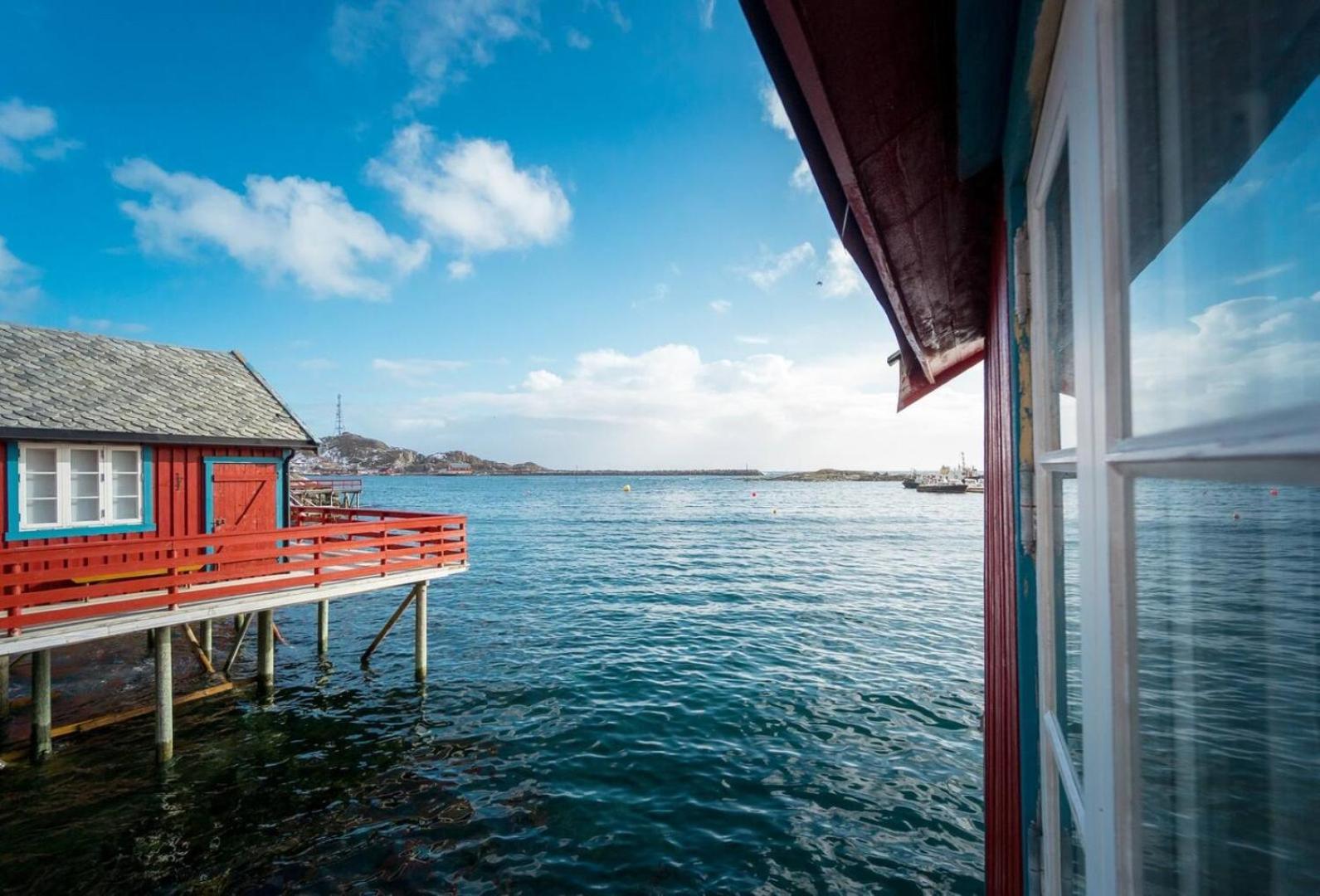 Explorers Cabin Lofoten Edge Сёрвоген Экстерьер фото